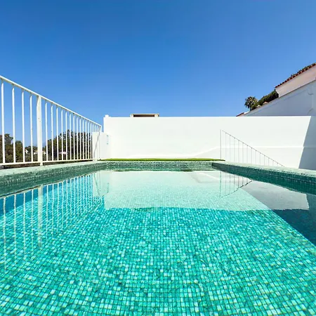 Villa Artola - Piscina Privada